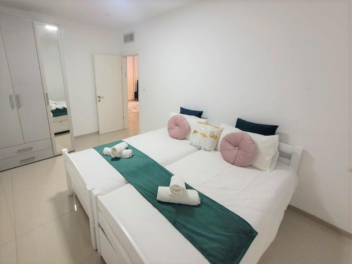 Yalarent Ariston Apartment & Penthouse Tiberíades Exterior foto